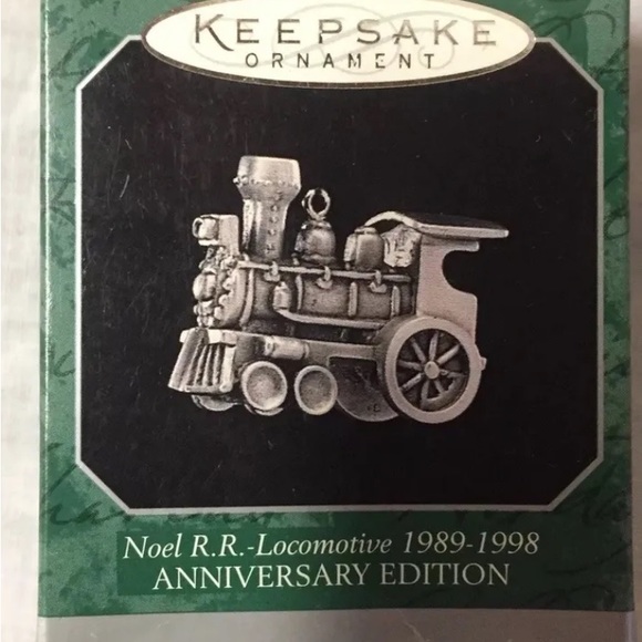 Hallmark Noel RR-locomotive 1989-98 pewter ornament - Picture 1 of 4